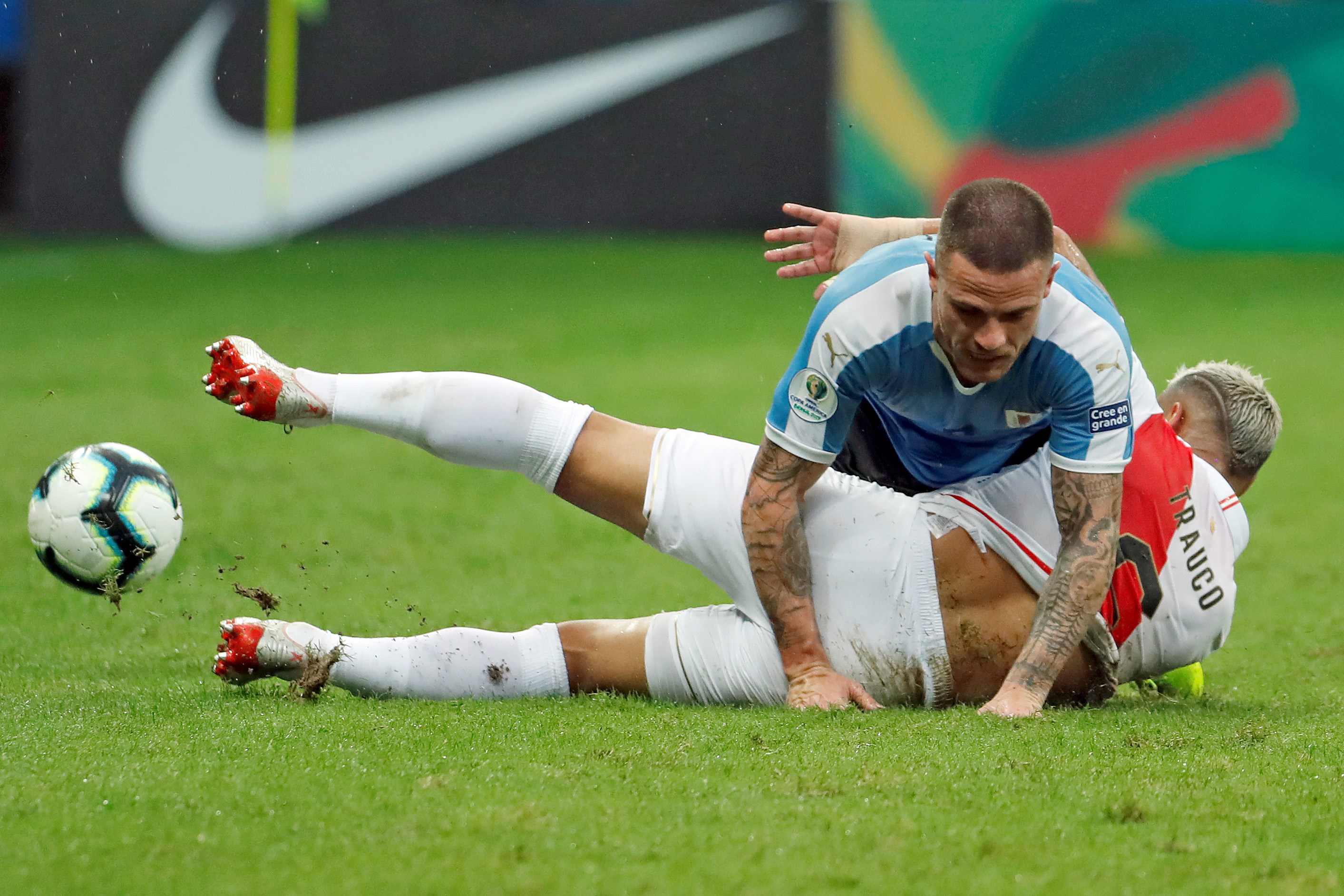 比利时队技高一筹，成功晋级欧预赛四强!的简单介绍