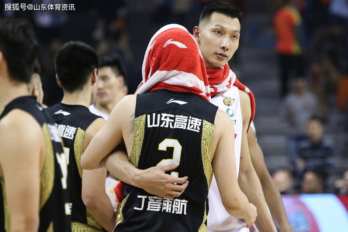 青海男篮成功击败对手,迈向胜利的简单介绍 青海男篮成功击败对手,迈向胜利的简单介绍