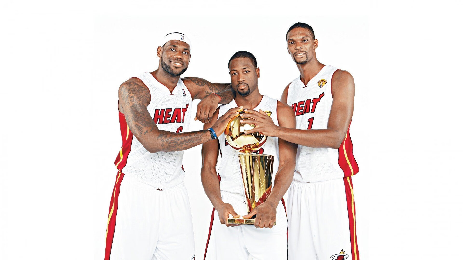 欧冠半决赛焦点战，辽宁队末节带走雷霆，篮球智慧与意志的胜利