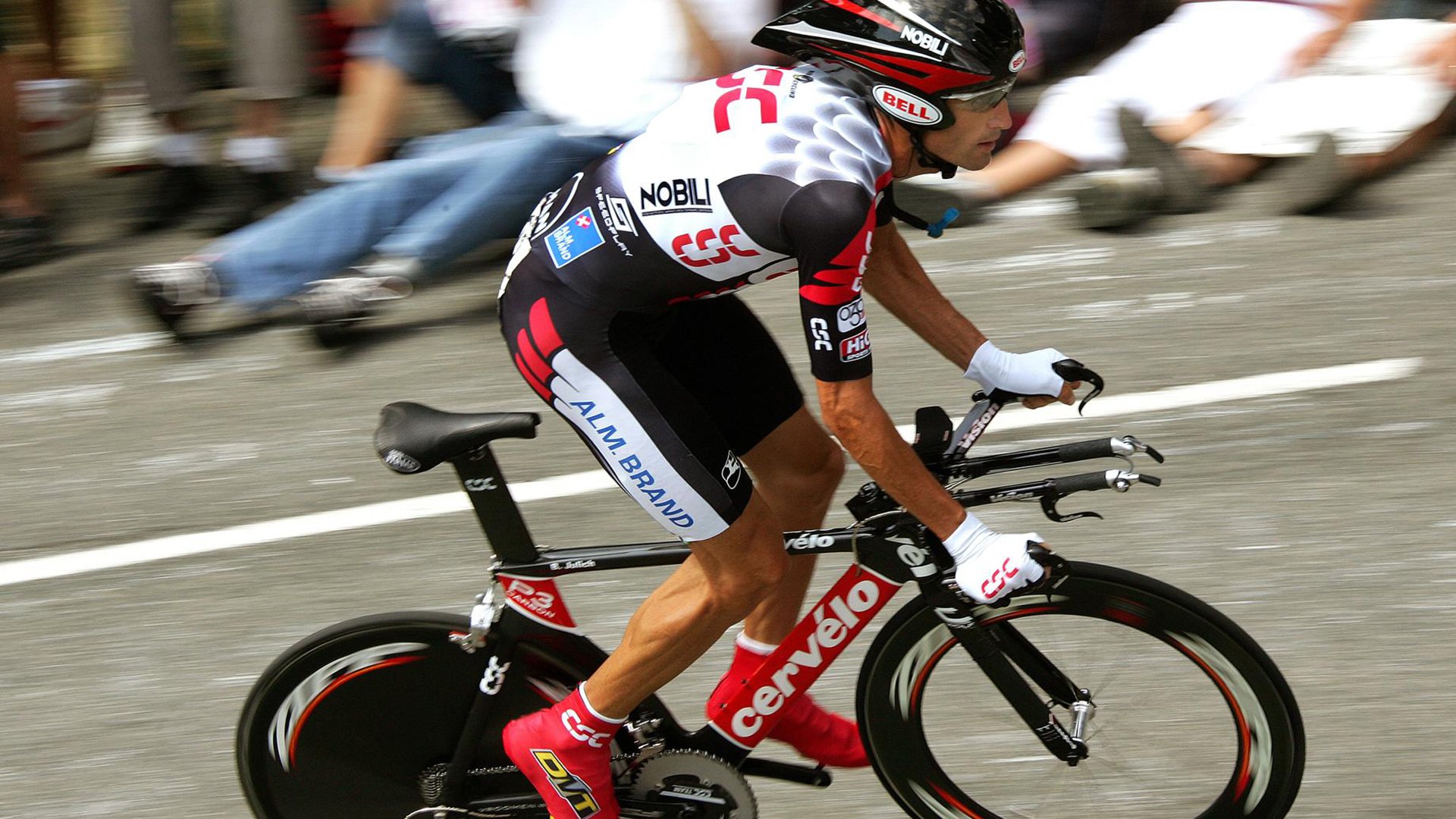 西甲国家德比之夜,基耶萨成为全场焦点