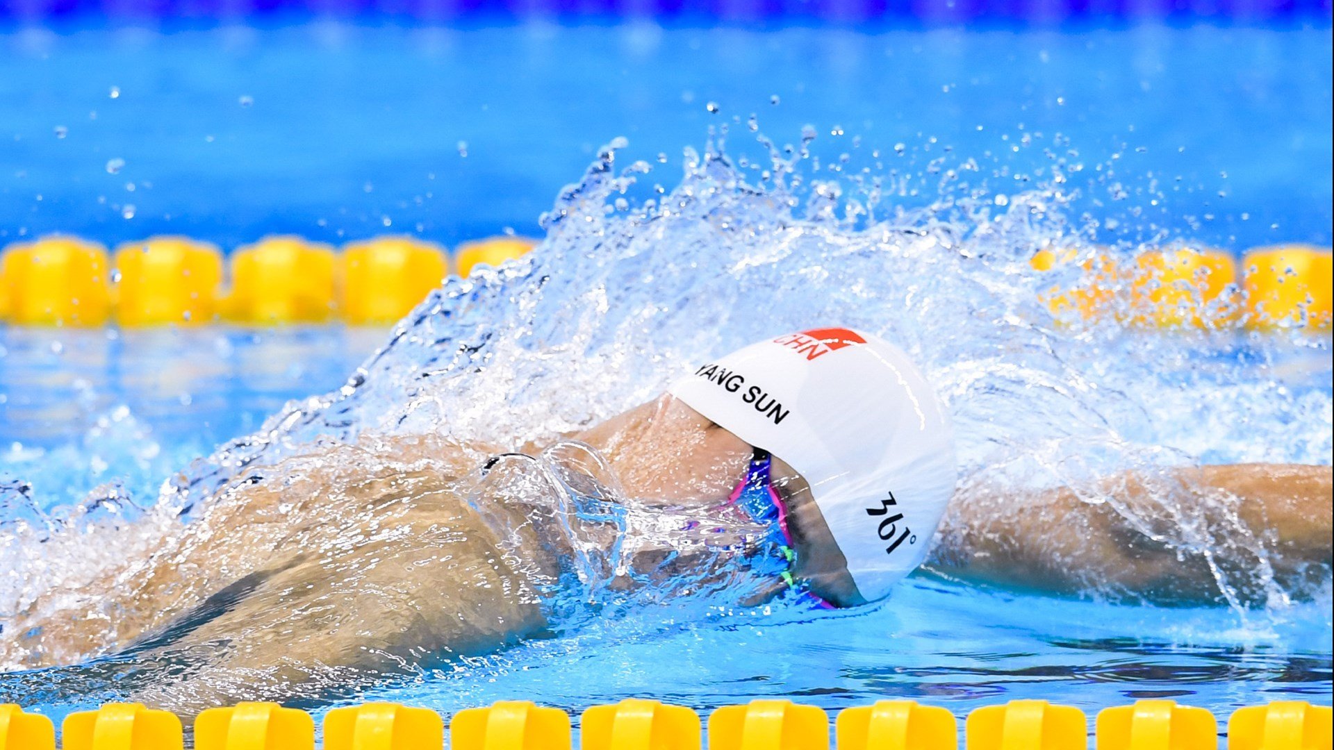 鏖战蓝桥，C罗刷新传奇纪录，英格兰见证历史之夜