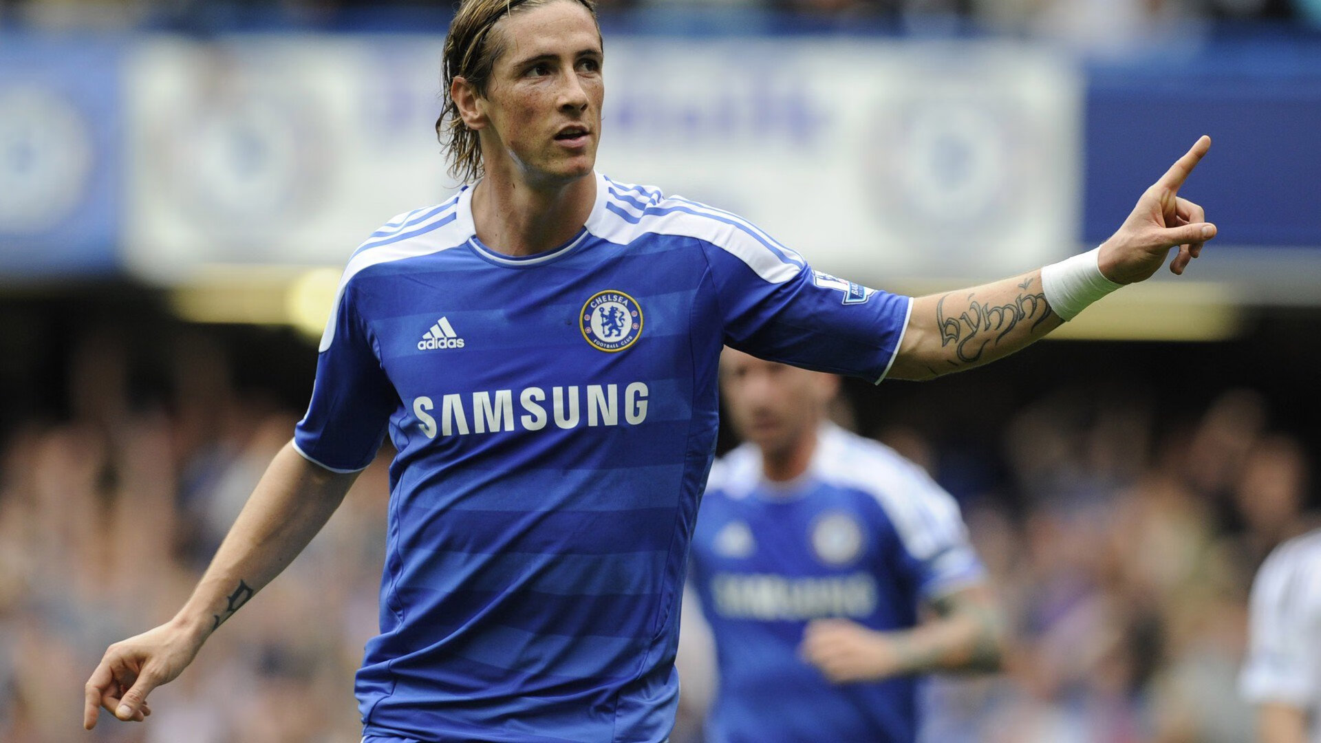 当足球遇见乒乓球,英格兰队碾压日本队,奥恰洛夫式关键制胜启示录